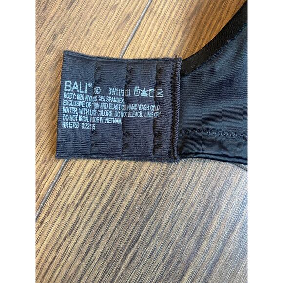 EUC Bali black smoothing bra sz: 36D  underwire satin seamless - Picture 3 of 4